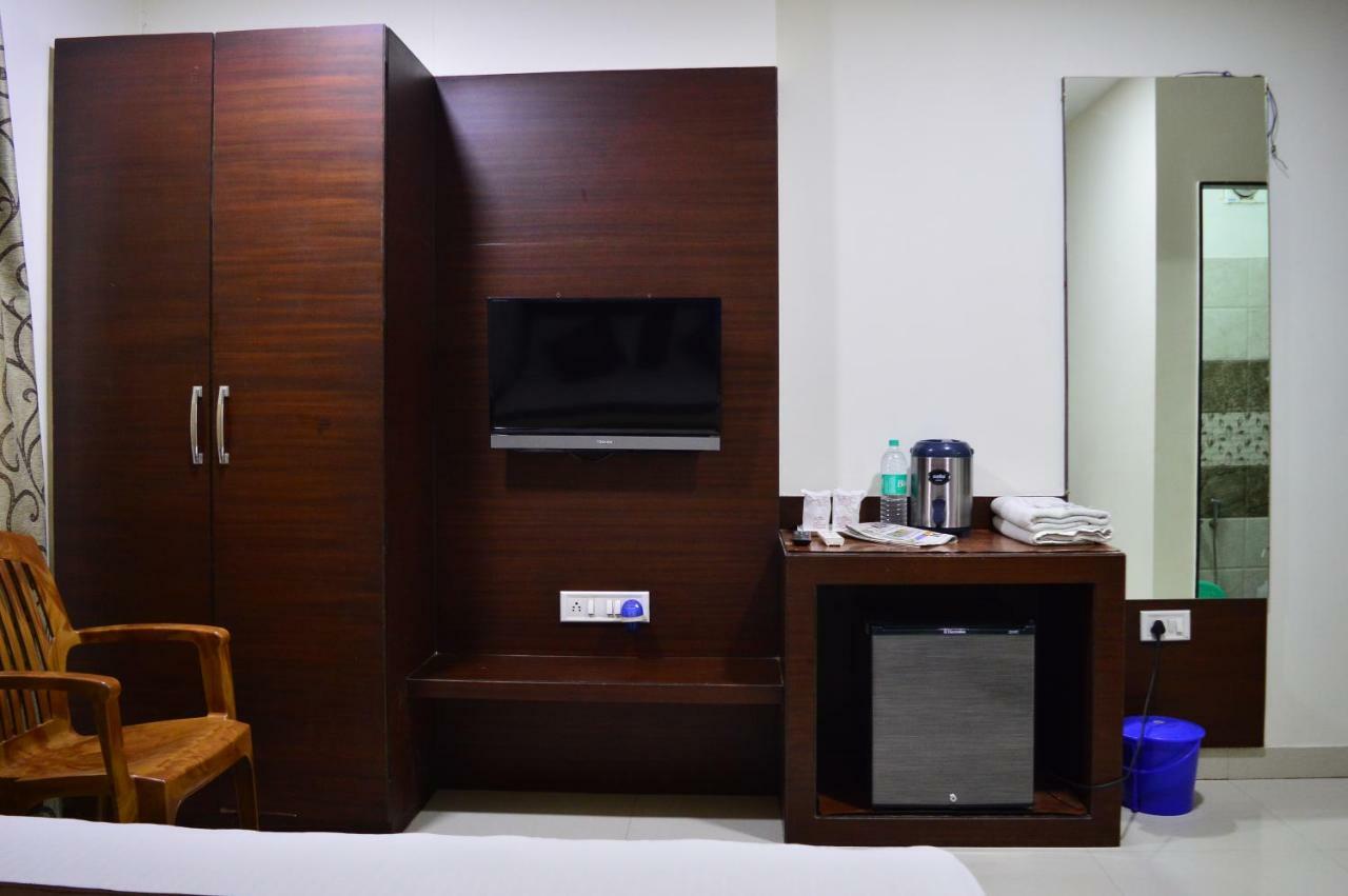 Hotel Maheshwari Avenue Ujjain Exterior foto